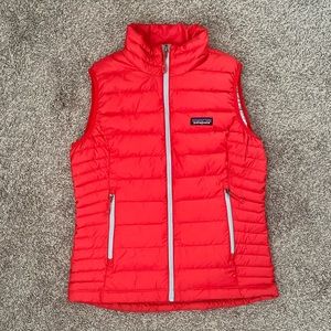 Women’s down vest